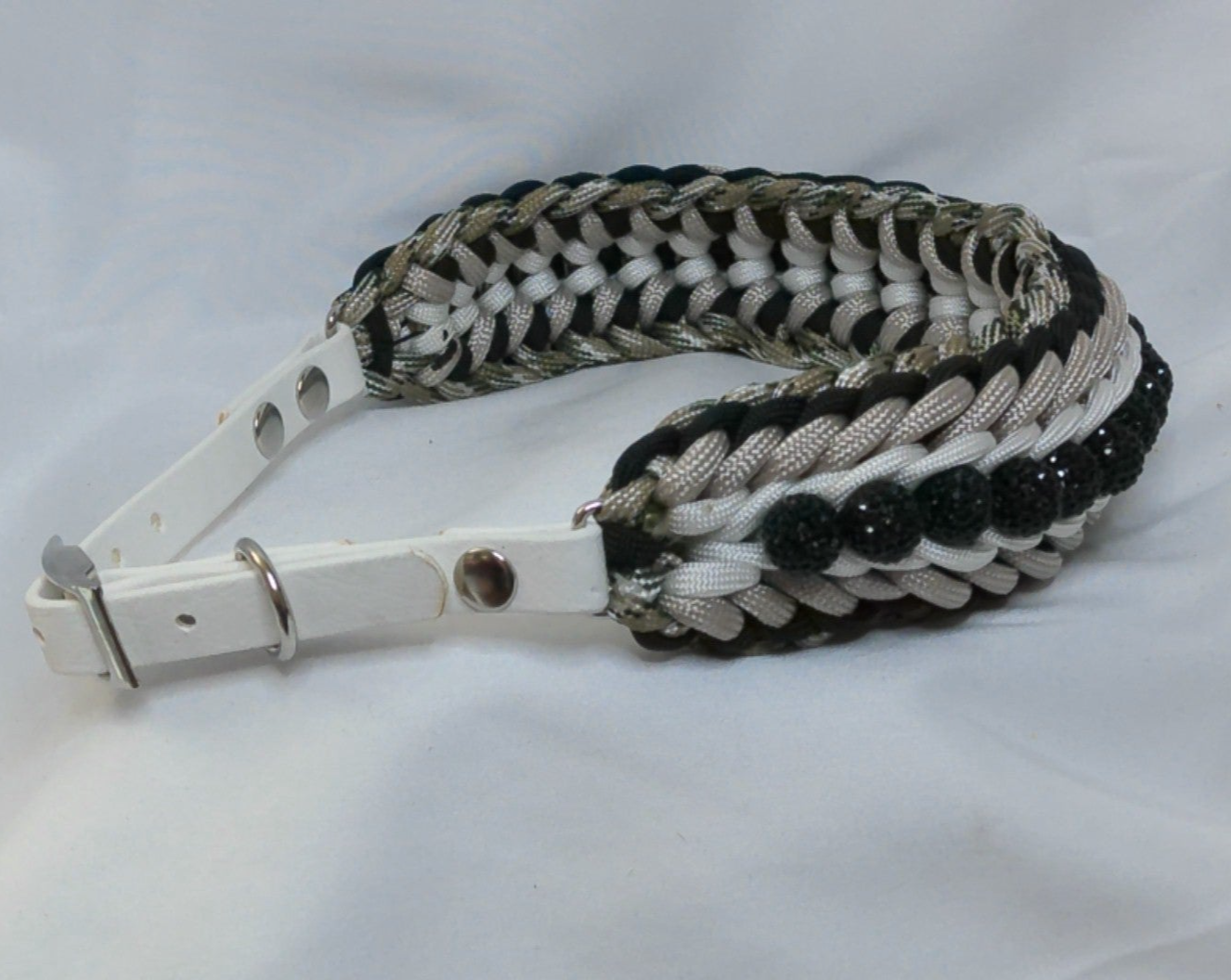 18 1/2" White, Tan, Black, And Camo Dog Collar