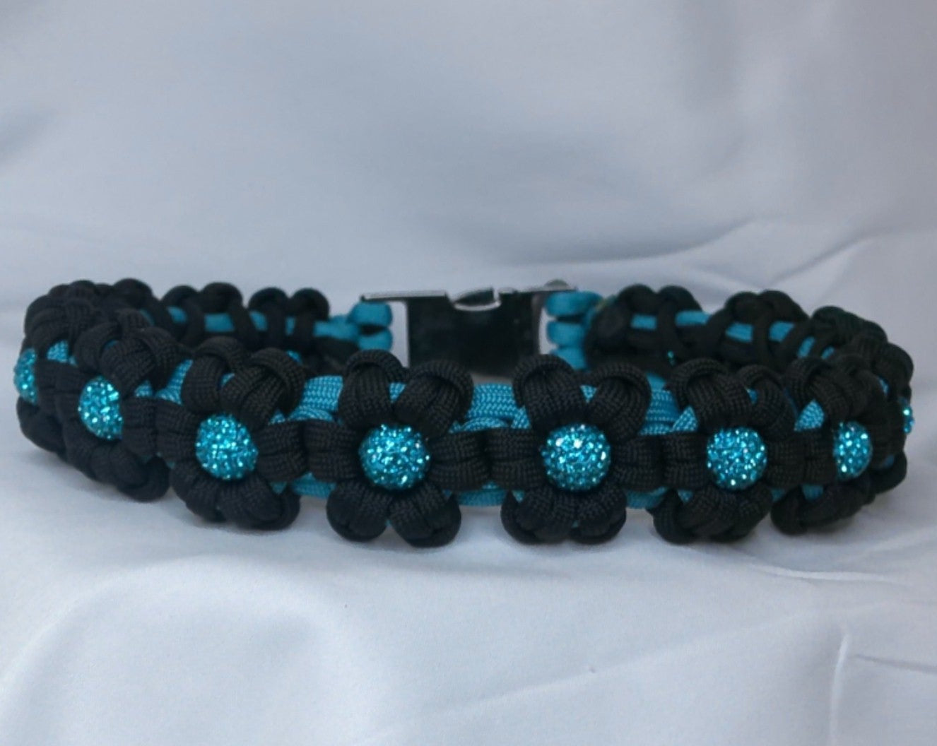 17" Black and Blue Paracord Flower Collar