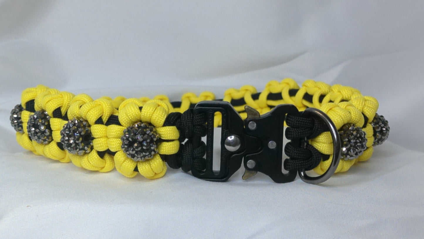 18.5" Daisy Flower Dog Collar