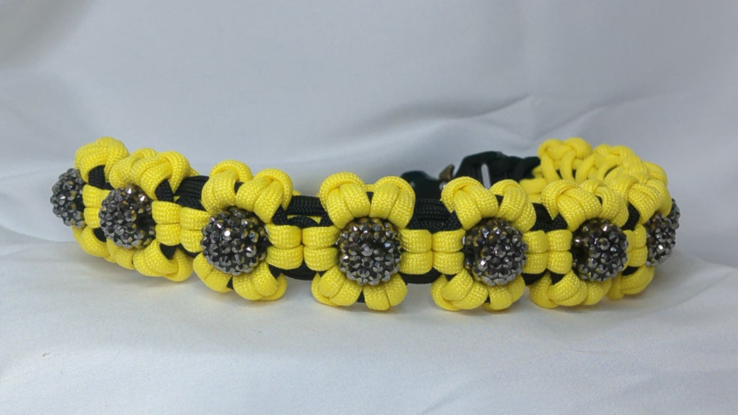 18.5" Daisy Flower Dog Collar