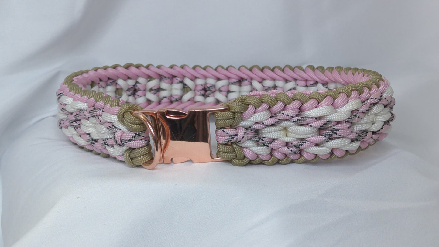 20" Pink and White Dog Collar